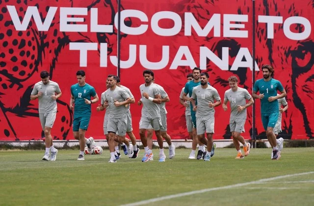 Đội tuyển Iran dựng “pháo đài” an ninh tại Tijuana trước World Cup 2026 2 Đội tuyển Iran tập luyện tại Tijuana (Mexico) chuẩn bị cho World Cup 2026